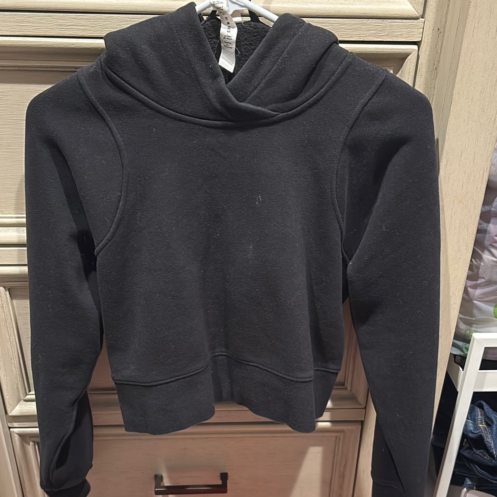 Lululemon Black Cropped Hoodie